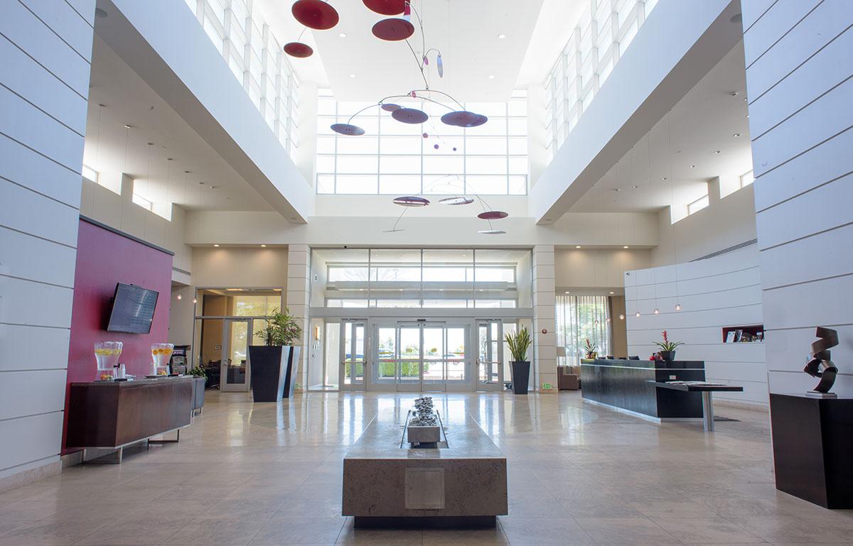 Embassy Suites Ontario - Airport Экстерьер фото